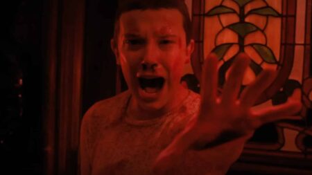 Millie Bobby Brown é Onze em Stranger Things (Reprodução)