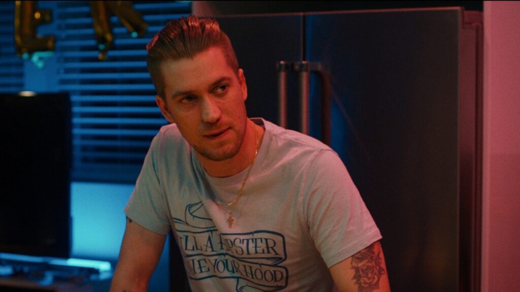 Rafael Casal como Miles em Blindspotting (Reprodução)