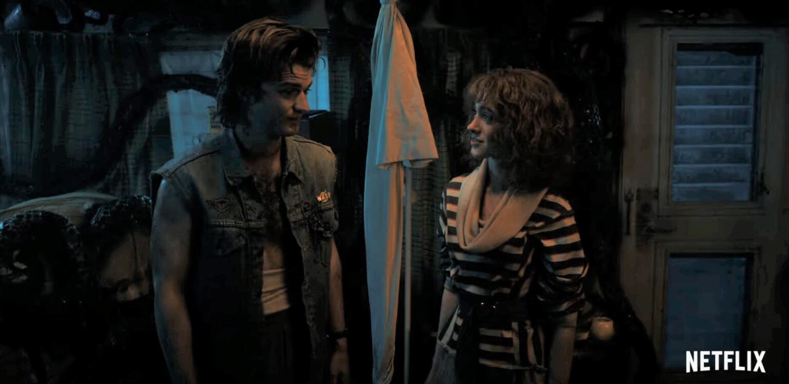 Steve (Joe Keery) e Nancy (Natalia Dyer) em Stranger Things (Reprodução)