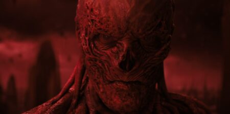 Por que Vecna é chamado de deus dos segredos em Stranger Things? Jamie Campbell Bower é Vecna em Stranger Things (Reprodução)