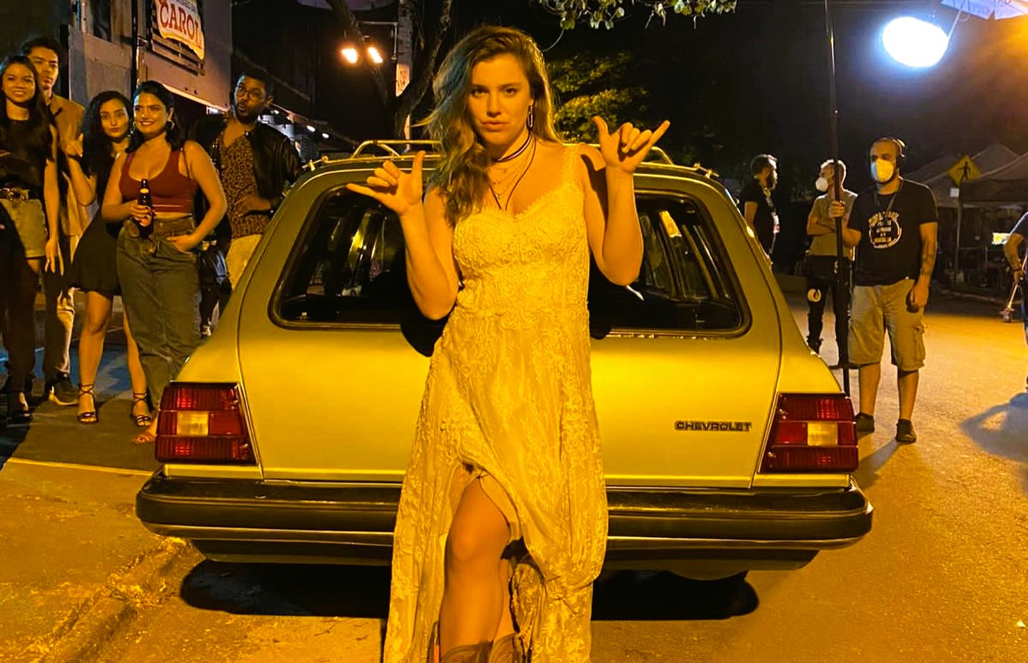 Papel em Rensga Hits ajudou atriz a superar problemas de autoestima 2 Alice Wegmann no bastidores de Rensga Hits Reproducao Instagram