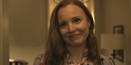 Lauren Ambrose em Servant