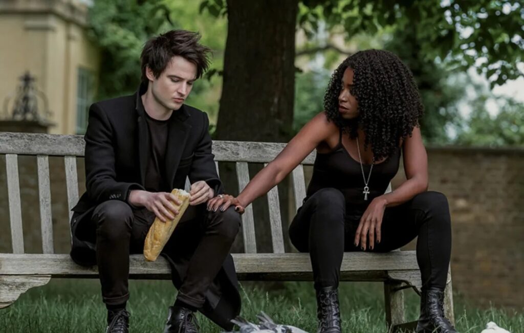 Autor de Sandman revela qual foi o seu ator preferido nas gravações Tom Sturridge como Sandman e Kirby Howell Baptiste como a Morte em Sandman Reproducao