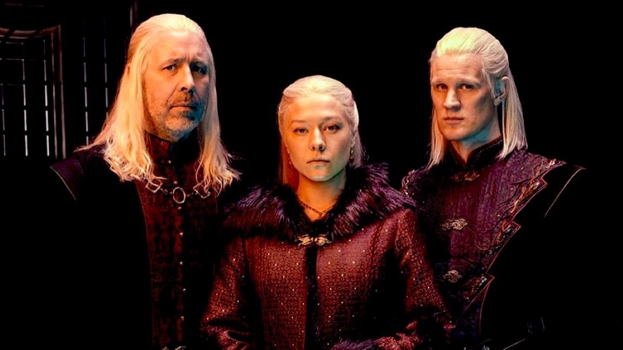 Paddy Considine, Emma D'Arcy e Matt Smith em A Casa do Dragão (Reprodução / HBO)