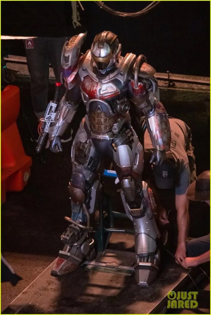 Vilã de WandaVision vai aparecer em Coração de Ferro 2 Dominique Thorne como Riri Williams nos bastidores de Coração de Ferro