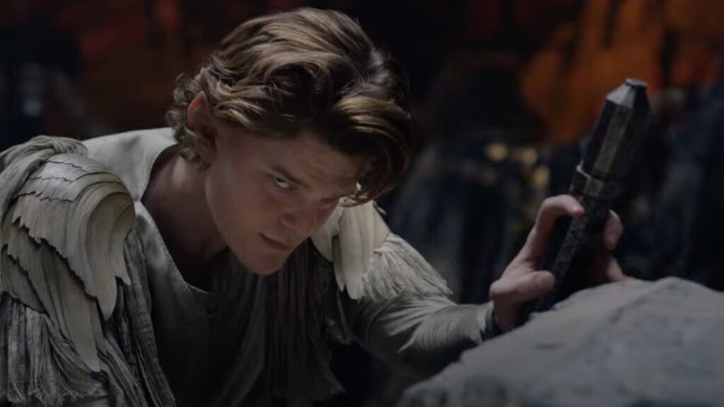 Como são gravadas as cenas dos Anãos em Os Anéis de Poder? Elrond (Robert Aramayo) em O Senhor dos Anéis: Os Anéis de Poder (Reprodução / Prime Video)