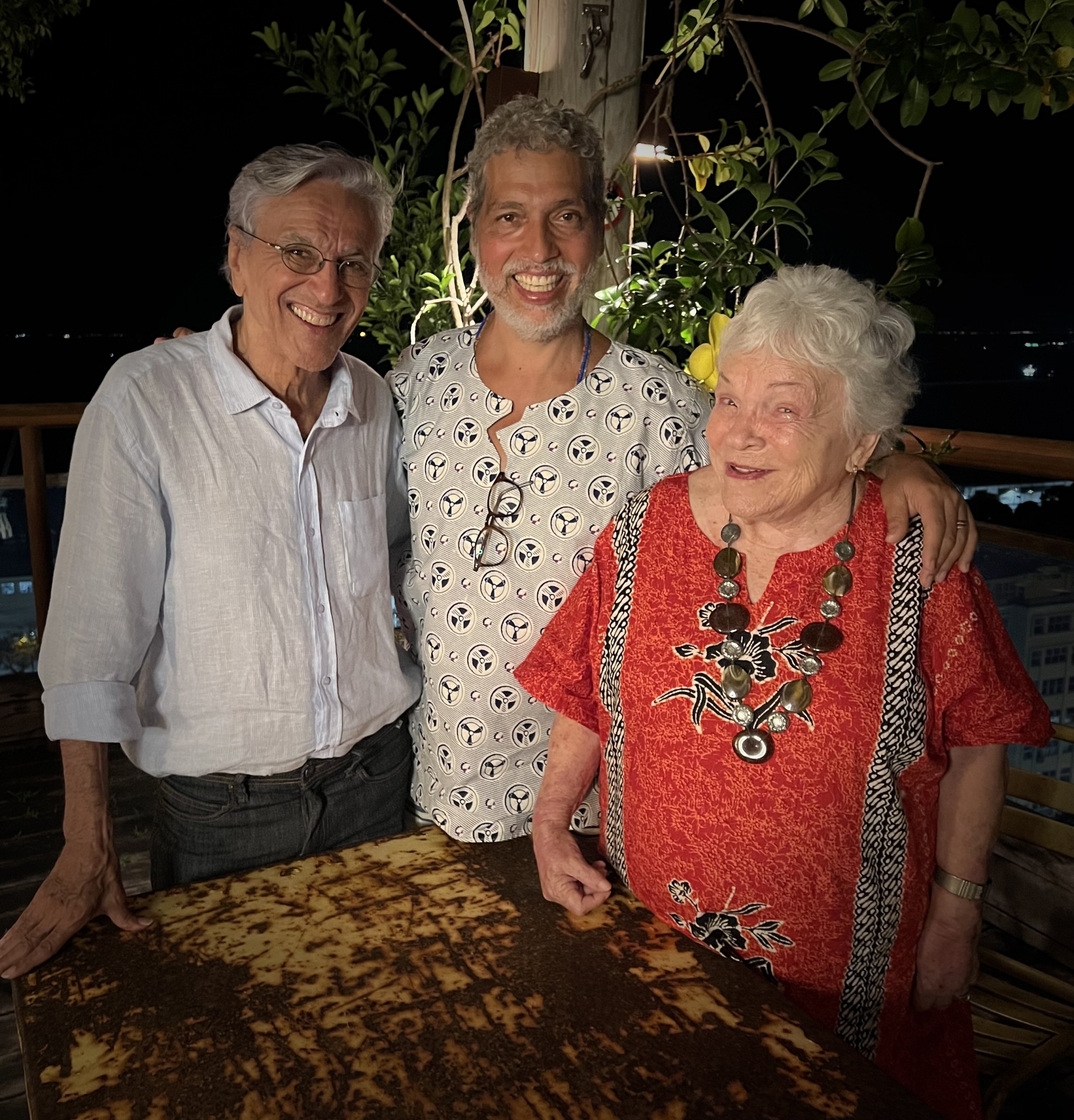 Línguas Da Nossa Língua: HBO Max anuncia nova série documental no Brasil 2 Encontro entre Caetano Veloso, Estevão Ciavatta e Yeda Pessoa de Castro