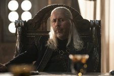 Rei Viserys (Paddy Considine) em A casa do Dragão (Reprodução / HBO)