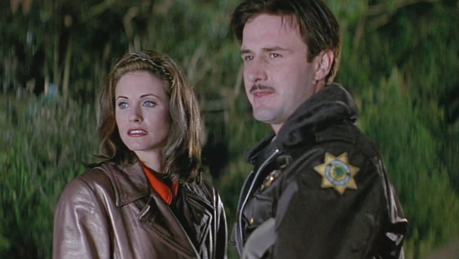 Friends: Episódio homenageou momento marcante da vida de estrela 2 Courteney Cox e David Arquette em Panico Reproducao