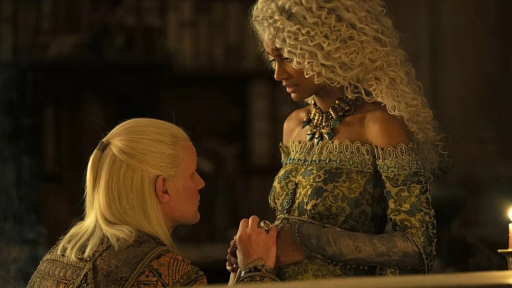 Por que morte de Laena em A Casa do Dragão é diferente dos livros? Laena Velaryon (Nanna Blondell) e Daemon Targaryen (Matt Smith) em cena de A Casa do Dragão (Reprodução / HBO)