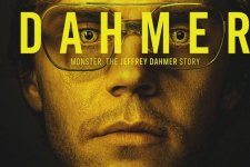 Evan Peters no pôster de Dahmer: Um Canibal Americano