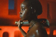 Thuso Mbedu como Nawi em A Mulher Rei (Reprodução / Sony Pictures)