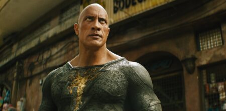Astro de Adão Negro parabeniza sucesso de Pantera Negra 2 Dwayne Johnson como Adão Negro em Adão Negro