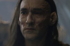 Adar (Joseph Mawle) em O Senhor dos Anéis: Os Anéis de Poder (Reprodução / Prime Video)