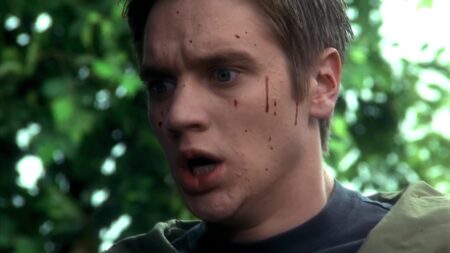 Devon Sawa como Alex Browning em Premonição (Reprodução)