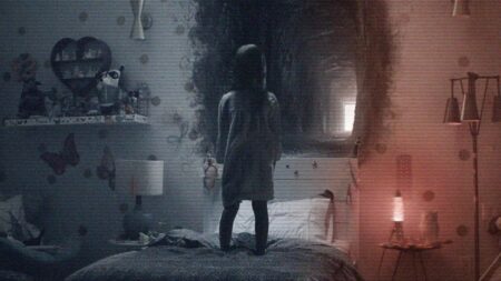 Ivy George é Leila em Atividade Paranormal: Dimensão Fantasma (Reprodução)