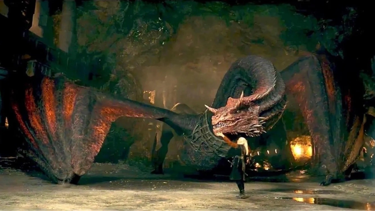 Caraxes e Daemon (Matt Smith) em cena de A Casa do Dragão (Reprodução / HBO)