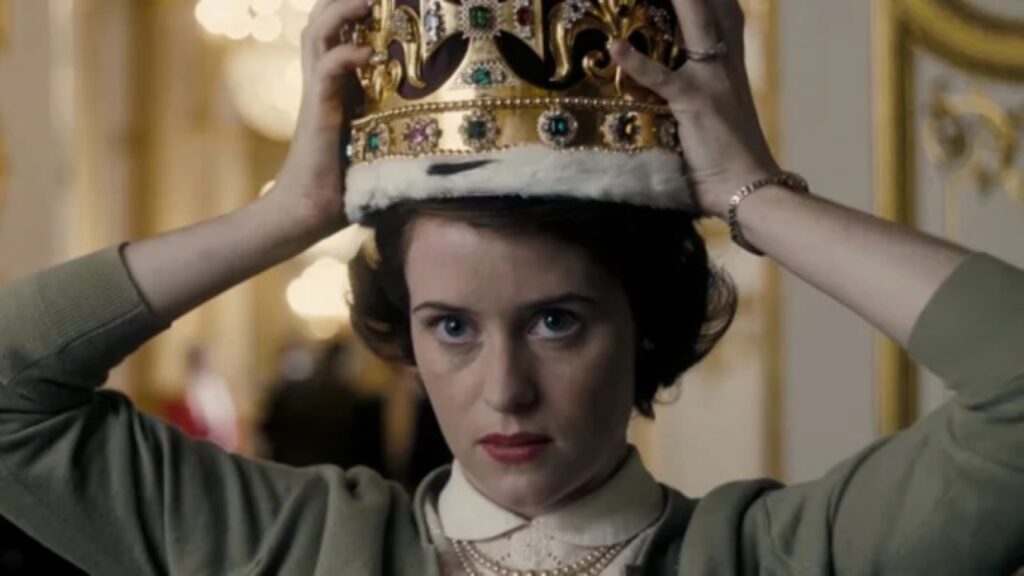 The Crown: O que se sabe sobre o futuro da série? Elizabeth II (Claire Foy) em The Crown (Reprodução / Netflix)