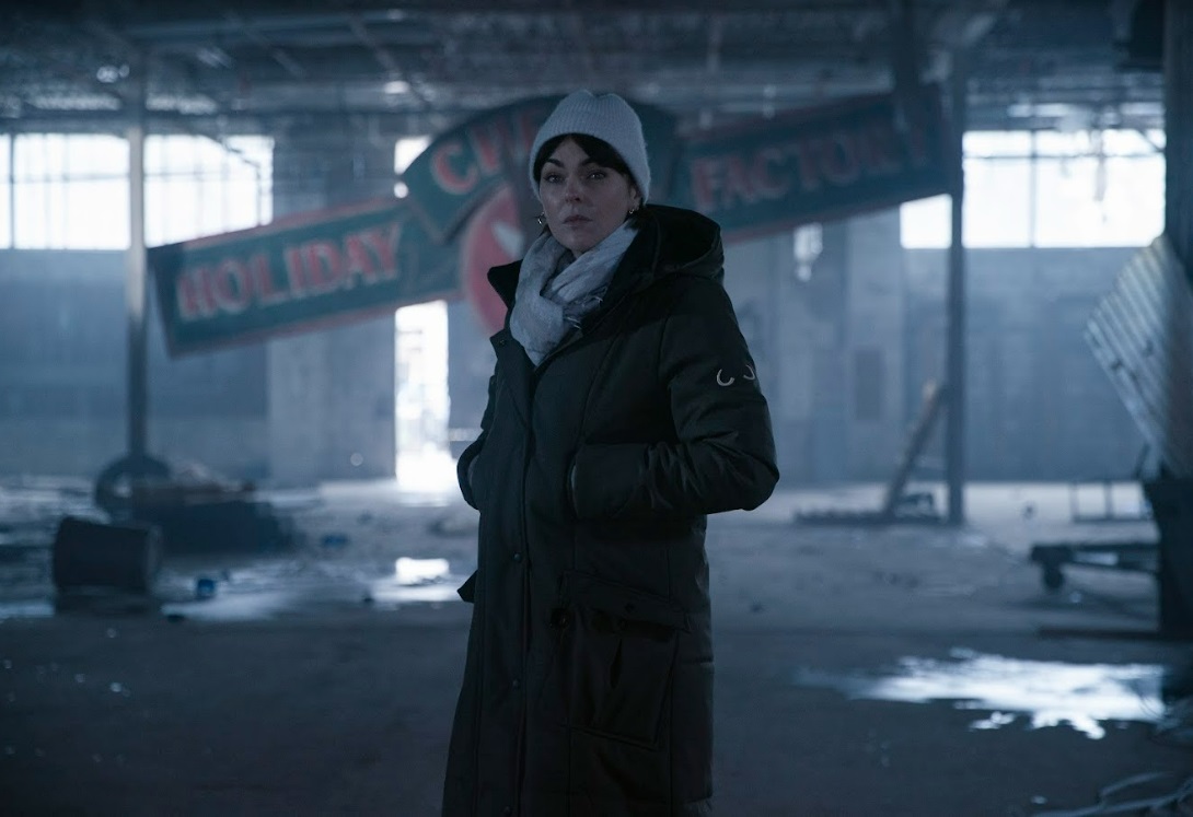 Jenny Cooper como Serinda Swan