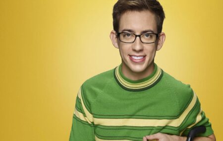 Kevin McHale é Artie em Glee (Divulgação)