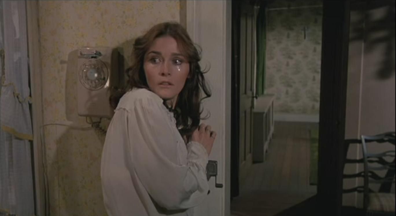 Margot Kidder é Kathy Lutz em Horror em Amityville (1979) (Reprodução)