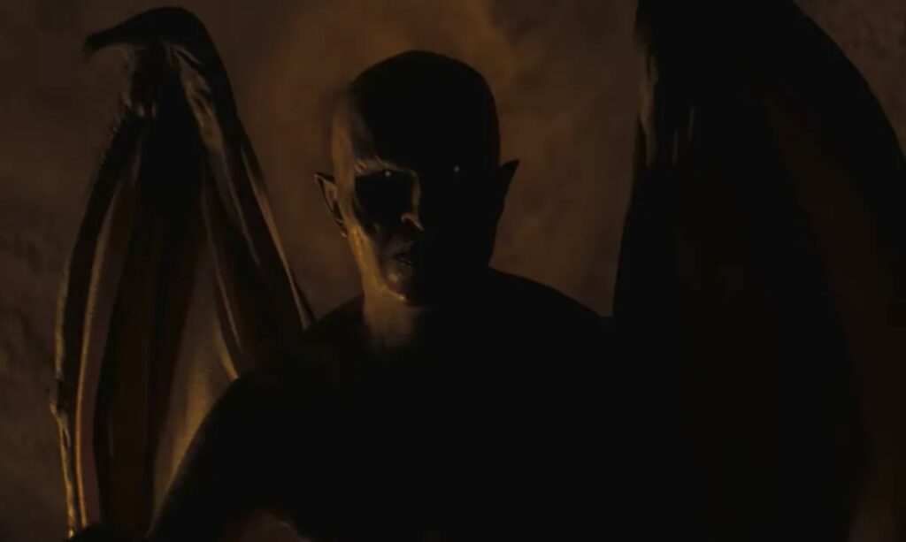 Por que Missa da Meia-Noite não usa a palavra ‘vampiro’ na série? Cena de Missa da Meia-Noite (Reprodução)