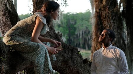Joshua Boone e Solea Pfeiffer em O Homem do Jazz