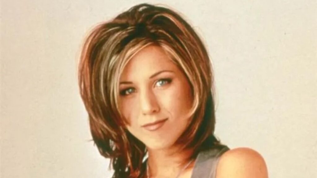 Friends: Você se lembra da evolução capilar de Rachel Green? Corte "The Rachel" / Rachel Green (Jennifer Aniston) em Friends (Reprodução)