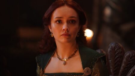 Olivia Cooke como Alicent Hightower em A Casa do Dragão (Reprodução / HBO)