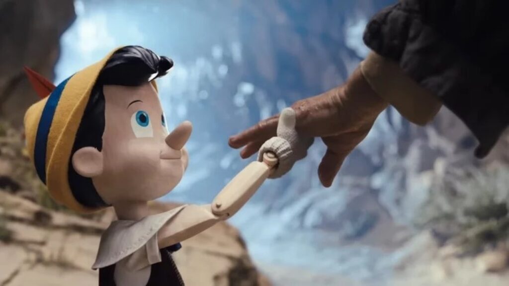 Crítica massacra novo Pinóquio da Disney Pinóquio (Benjamin Evan Ainsworth) em Pinóquio (Reprodução / Disney+)
