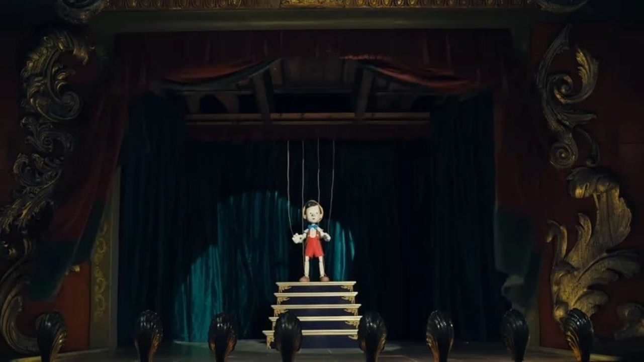 Pinóquio | Versão live-action, e desenho animado têm grandes diferenças; confira 3 Pinóquio (Benjamin Evan Ainsworth) em Pinóquio (Reprodução / Disney+)