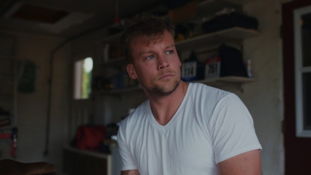 Robert Cormier, de Heartland, morre aos 33 anos Robert Cormier como Otto em Pyrenees (Reprodução)
