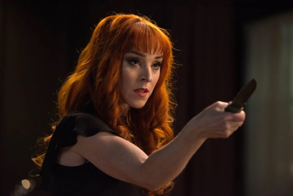 Rowena MacLeod (Ruth Connell) em Supernatural (Reprodução)