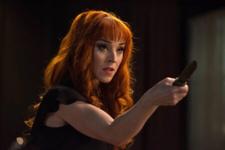 Rowena MacLeod (Ruth Connell) em Supernatural (Reprodução)