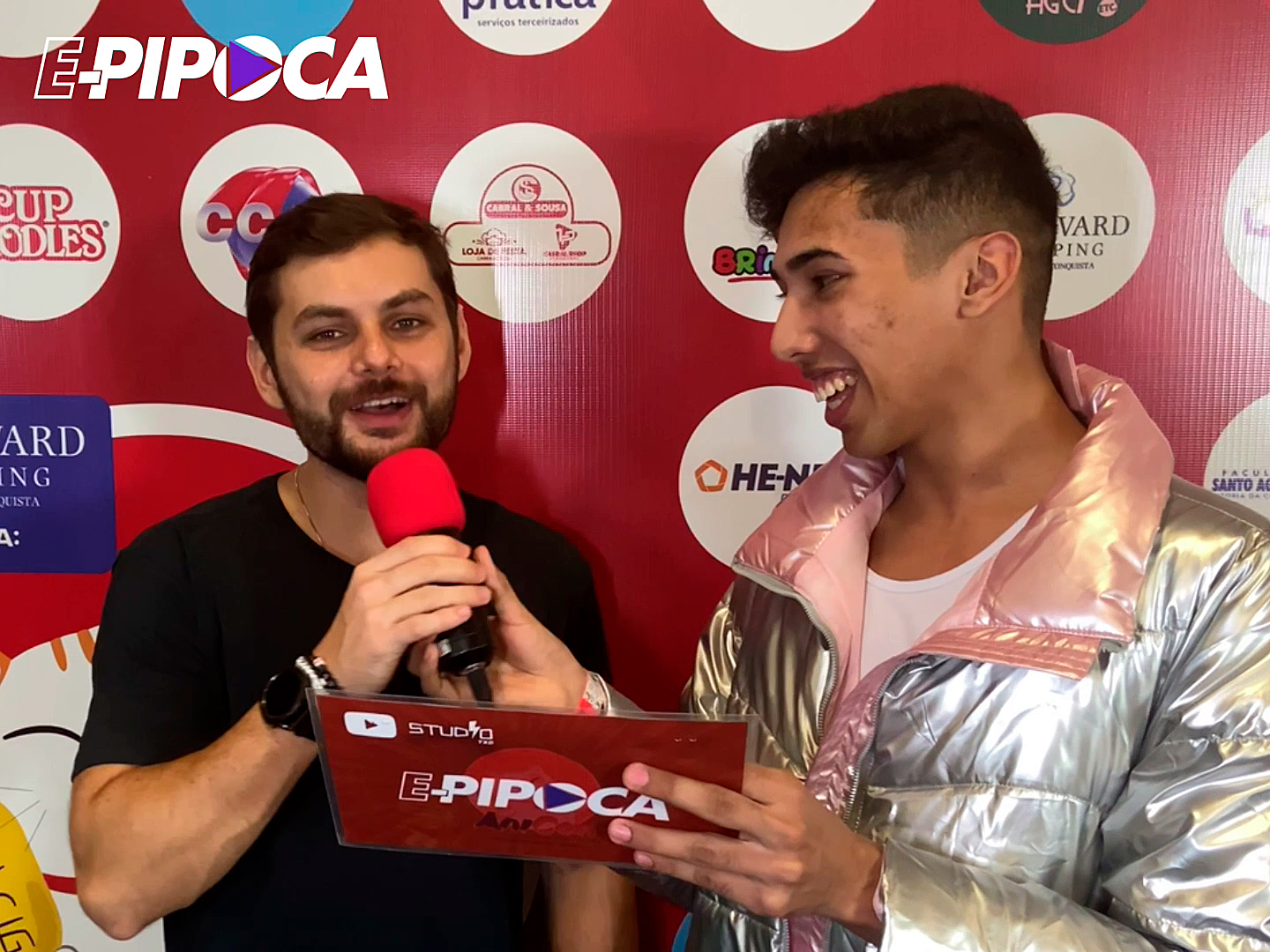 Cobertura especial: Confira tudo que rolou na Anicon 2022 2 Gabriel Prates entrevista Charles Emmanuel no Anicon 2022