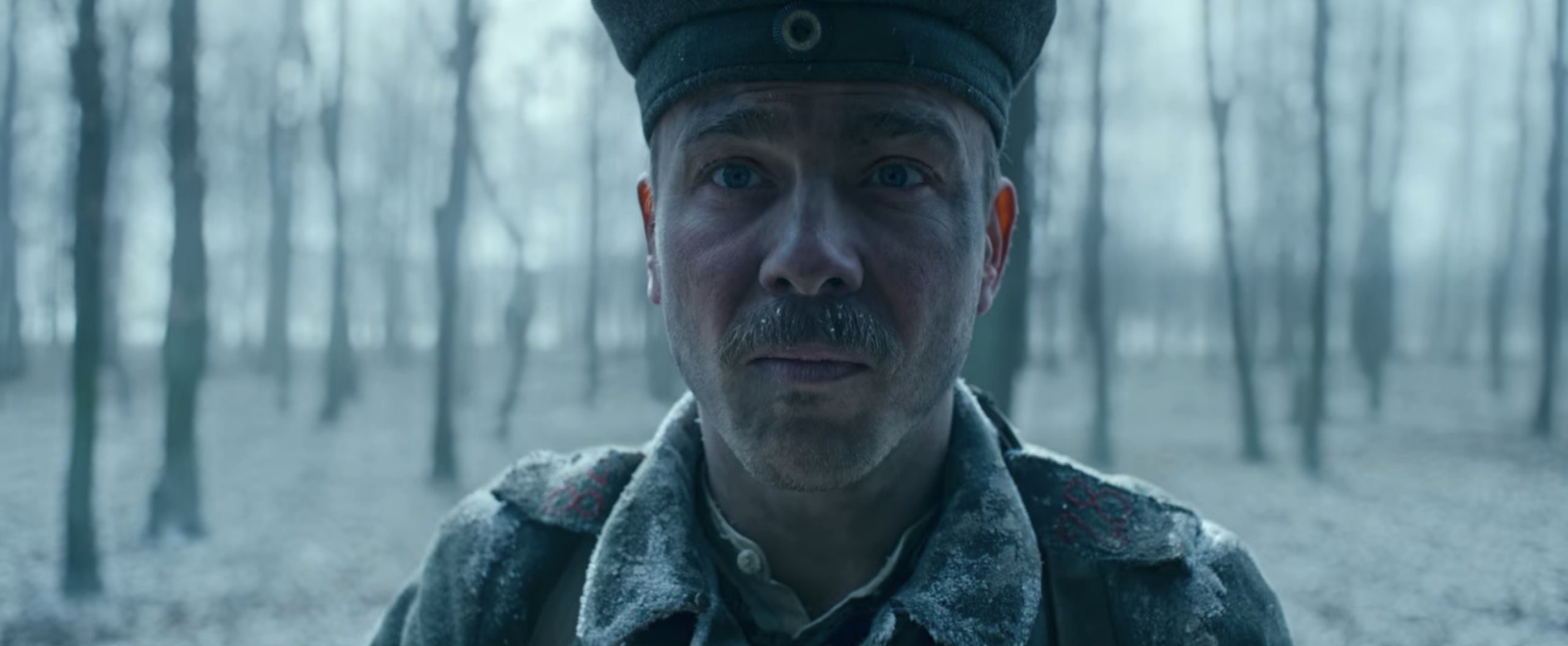 Albrecht Schuch como Stanislaus em Nada de Novo no Front