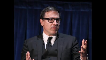 Diretor de Amsterdan se descontrola e agride elenco, confessa atriz David O. Russell Reproducao YouTube