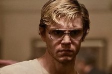 Evan Peters como Jeffrey Dahmer em Dahmer: Um Canibal Americano (Reprodução / Netflix)