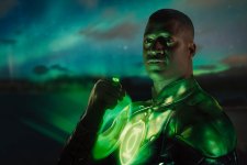 Wayne T. Carr como o Lanterna Verde em cena deletada de Liga da Justiça de Zack Snyder