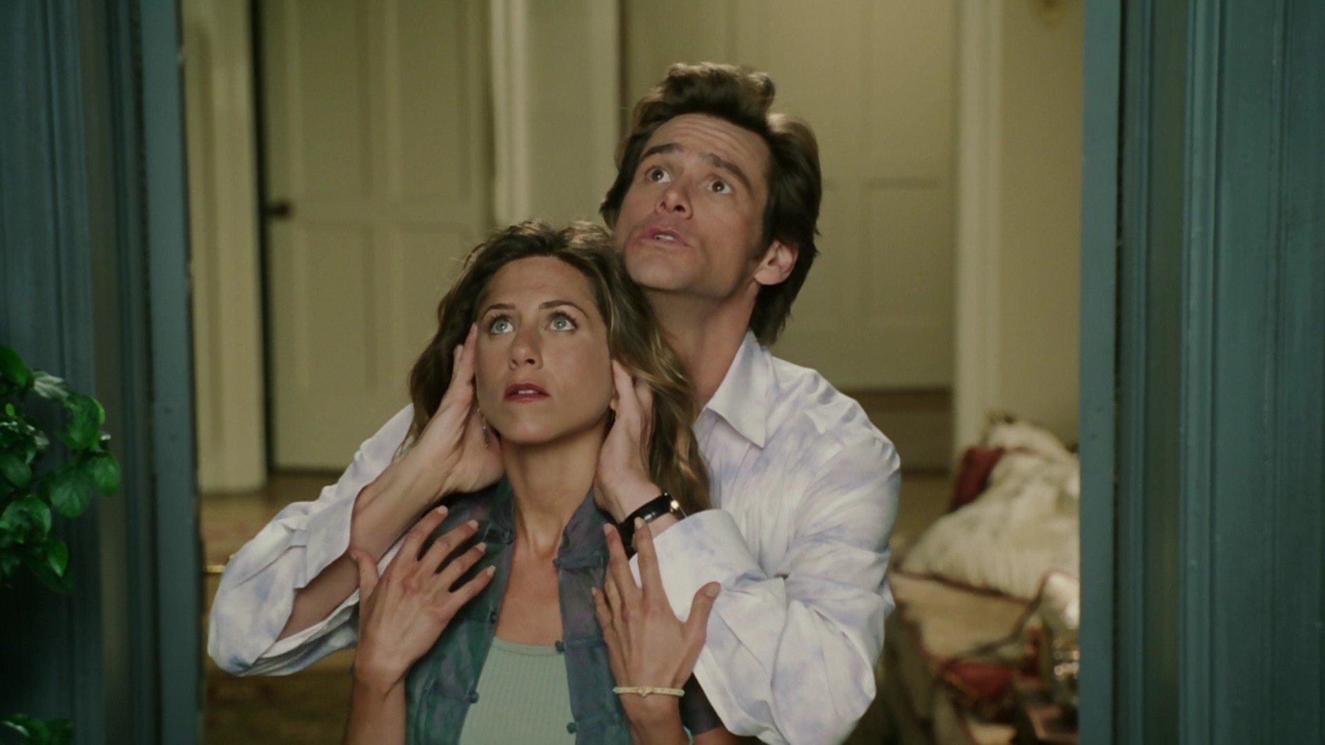 Jennifer Aniston and Jim Carrey in a scene from Almighty