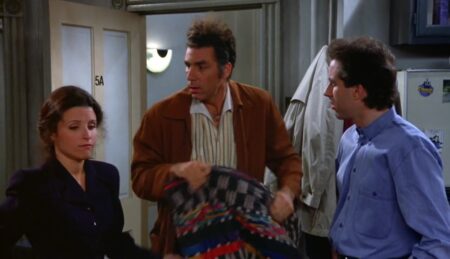 Série derivada de Seinfeld criada por inteligência artificial faz sucesso em rede social, mas assusta Julia Louis-Dreyfus, Michael Richards e Jerry Seinfeld em cena de Seinfeld