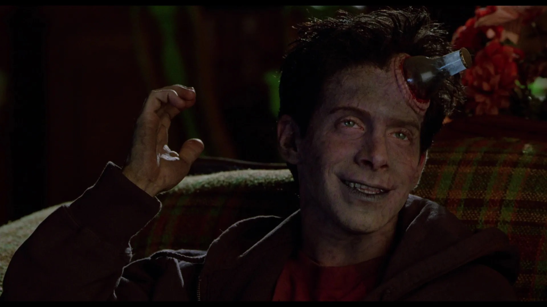 A Mão Assassina: A terrormédia que foi acusada de influenciar uma tragédia 3 Seth Green como Mick em A Mão Assassina (Reprodução)