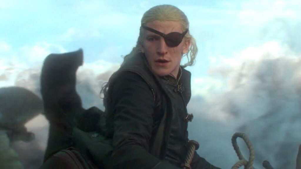 Por que Ewan Mitchell, de A Casa do Dragão, nunca assistiu Game of Thrones Ewan Mitchell como Aemond Targaryen em A Casa do Dragão (Reprodução / HBO)
