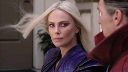 Charlize Theron como Clea em Doutor Estranho no Multiverso da Loucura (Reprodução / Marvel)