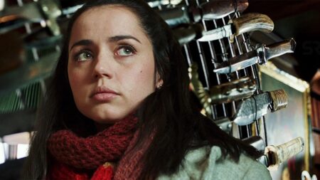 Por que Ana de Armas inicialmente recusou Entre Facas e Segredos? Ana de Armas como Marta em Entre Facas e Segredos