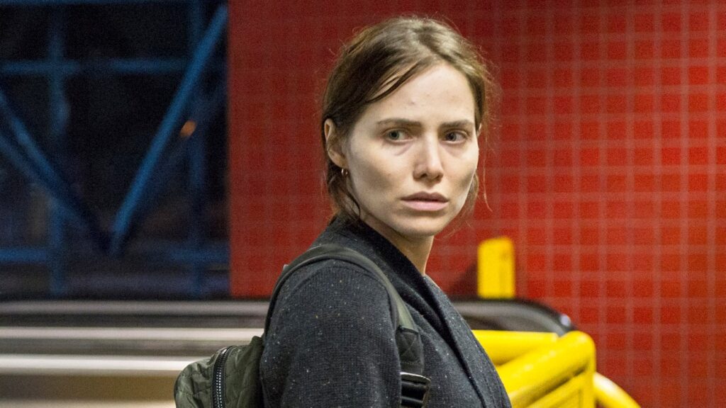 Personagem drogada em série faz Letícia Colin ser indicada ao Emmy Amanda (Letícia Colin) em Onde Está Meu Coração