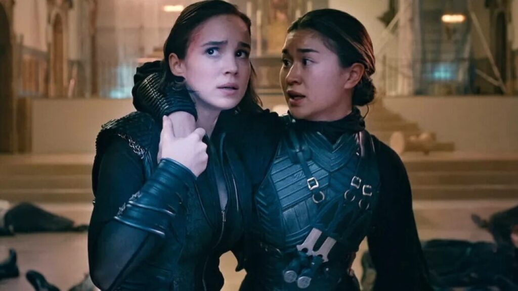 Netflix: Romance em Warrior Nun não surgiu do nada Ava (Alba Baptista) e Beatrice (Kristina Tonteri-Young) em Warrior Nun (Reprodução / Netflix)