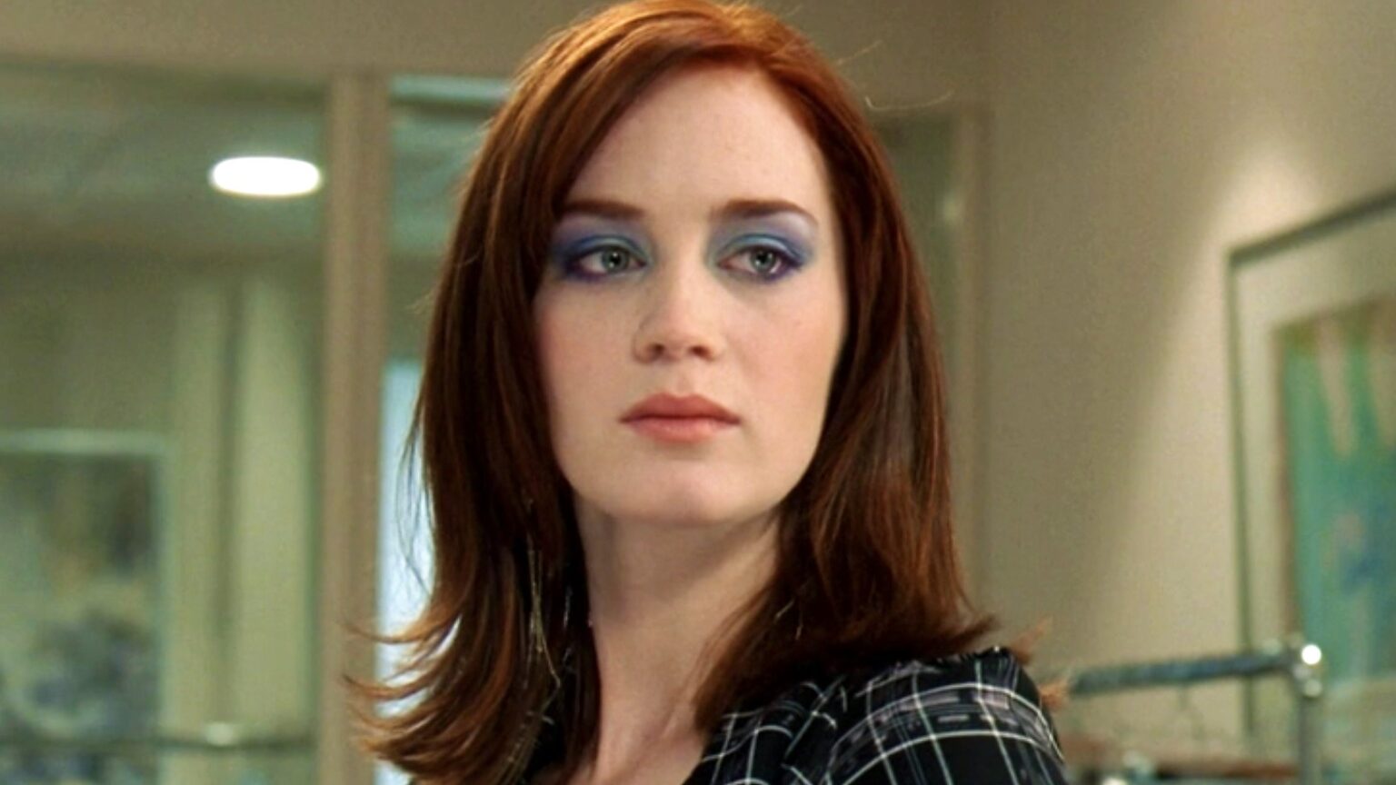 Emily Blunt quer reviver personagem de O Diabo Veste Prada Emily Blunt como Emily em O Diabo Veste Prada