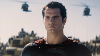Henry Cavill como Superman em O Homem de Aço