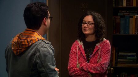 Leonard (Johnny Galecki) e Leslie Winkle (Sara Gilbert) em The Big Bang Theory (Reprodução)